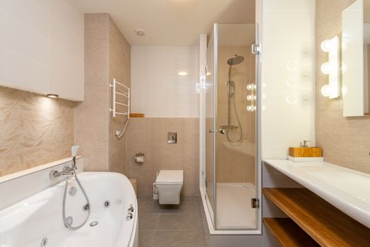 Renoverat modernt badrum